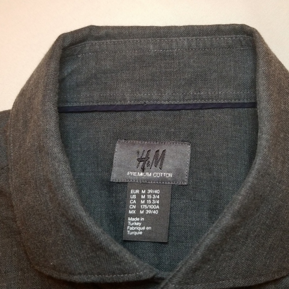 🔥H&M (M) Button Down - Picture 3 of 3